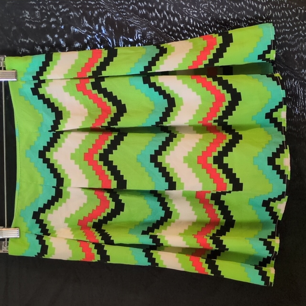 Chevron Patterned Skirt - Green, Red, Black, White